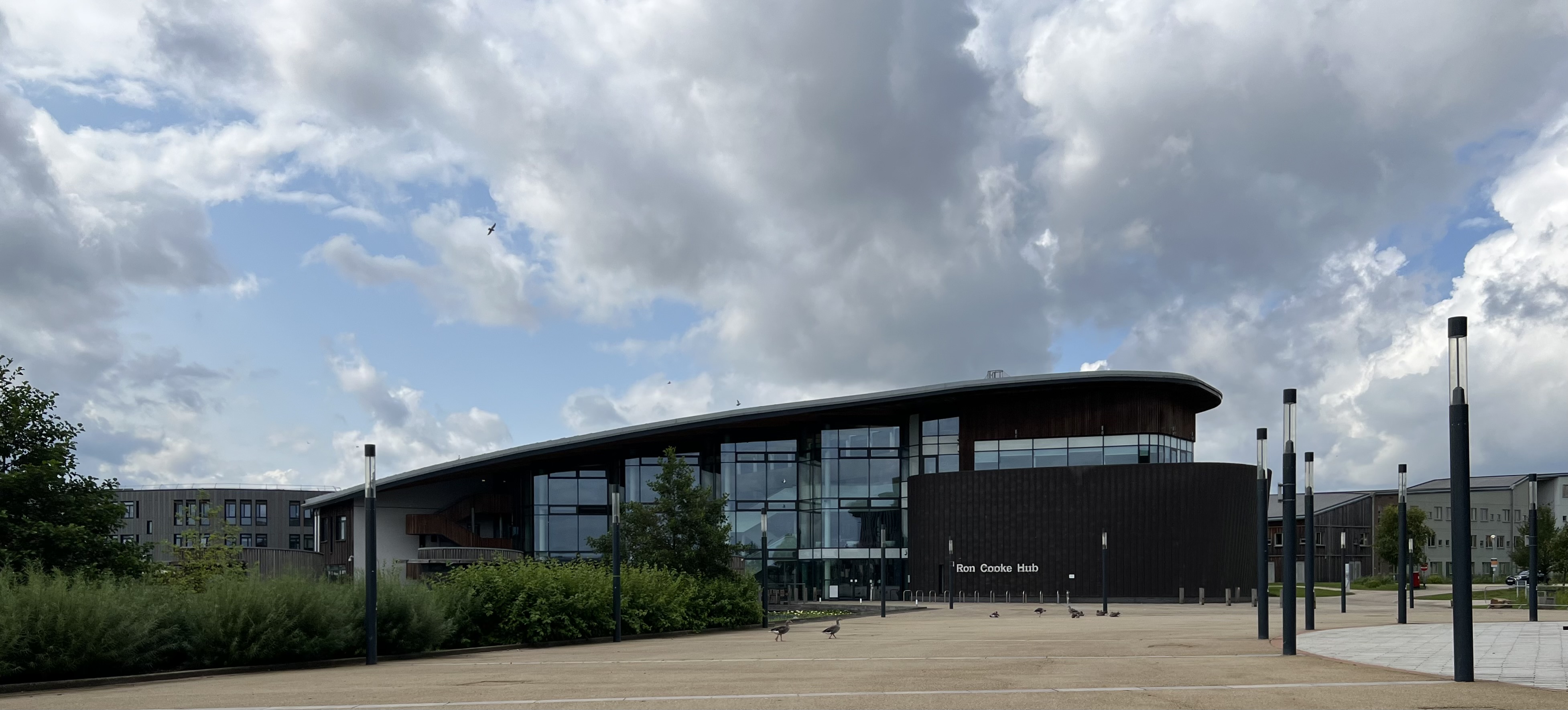 Gebäude in der die INTERACT stattfand. Aufschrift 